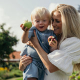 Blaue Leinen-Shorts kombiniert mit Leinenhemd – luftiges Sommer-Set für Babys und Kinder