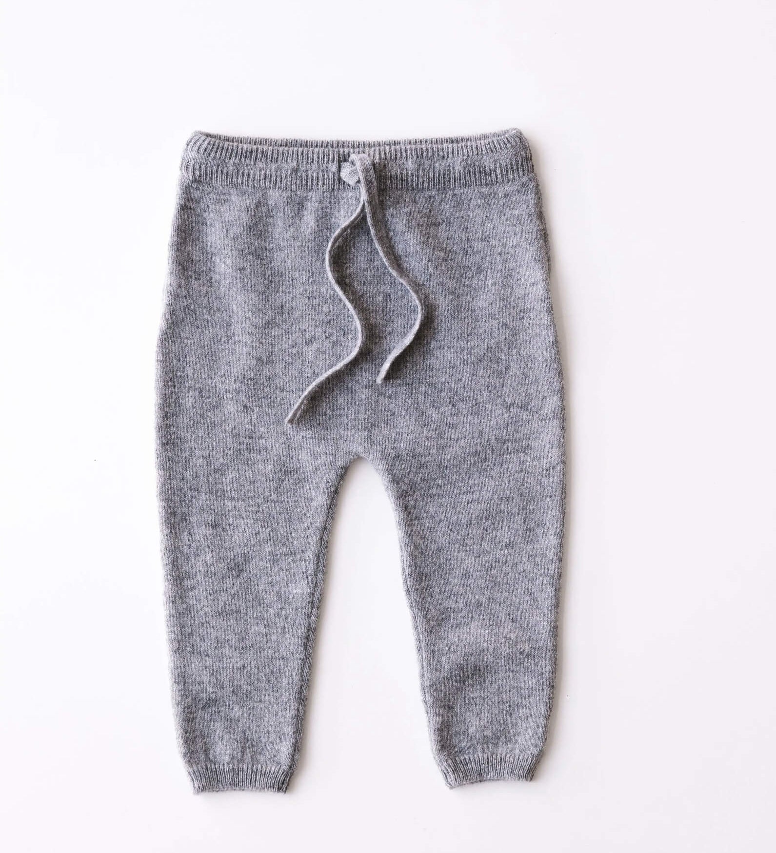 Baby cashmere pants in heather grey, front view.