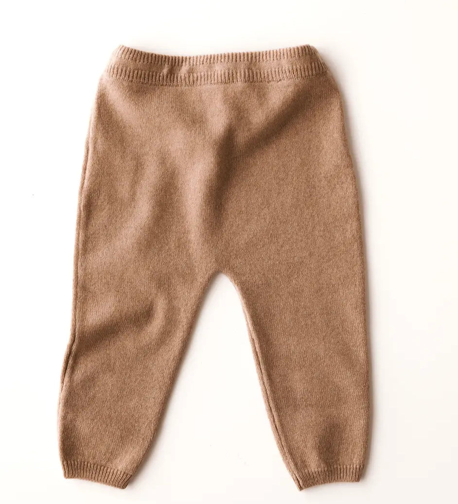 Baby cashmere pants in caramel brown, back view – SoLoveAble